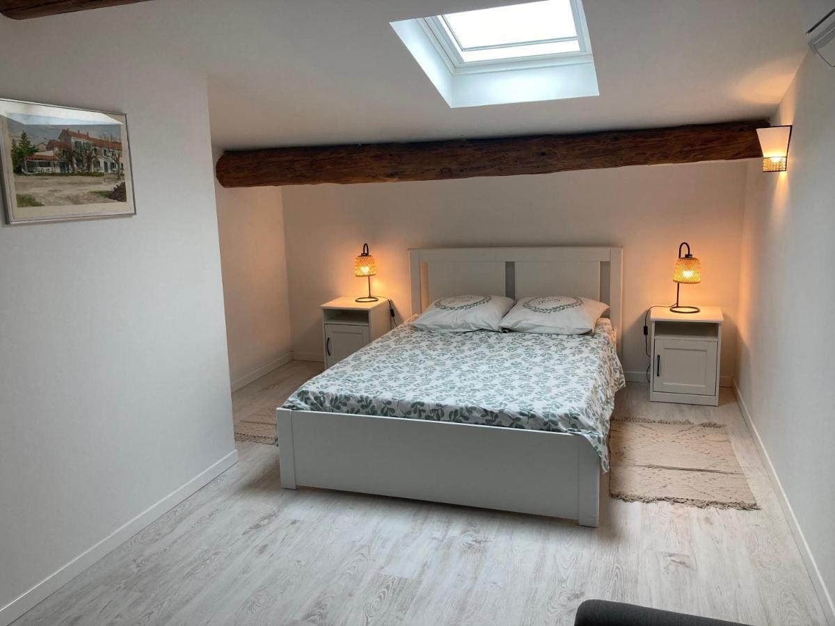 Appartement Neuf Coeur Du Village Σαιντ-Μαρί-ντε-λα-Μερ Εξωτερικό φωτογραφία