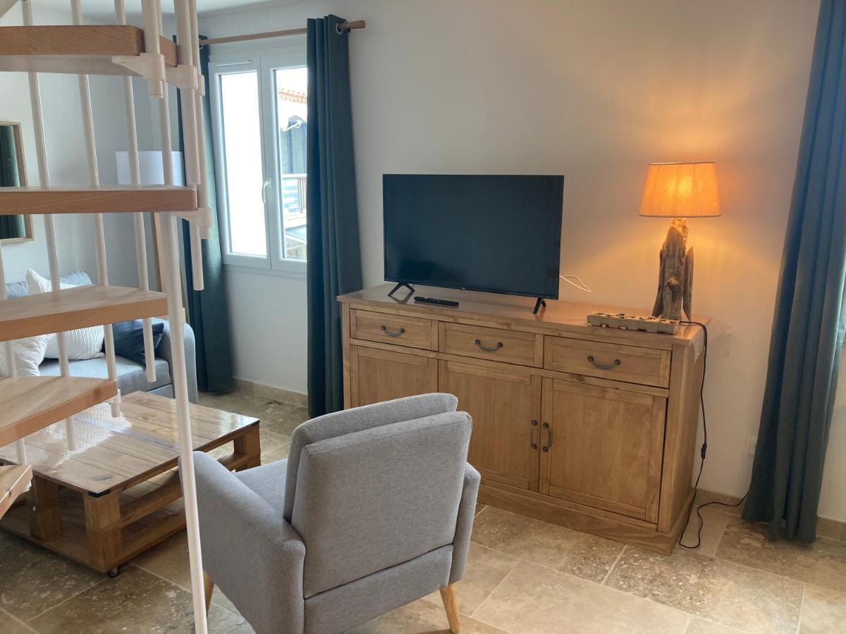 Appartement Neuf Coeur Du Village Σαιντ-Μαρί-ντε-λα-Μερ Εξωτερικό φωτογραφία